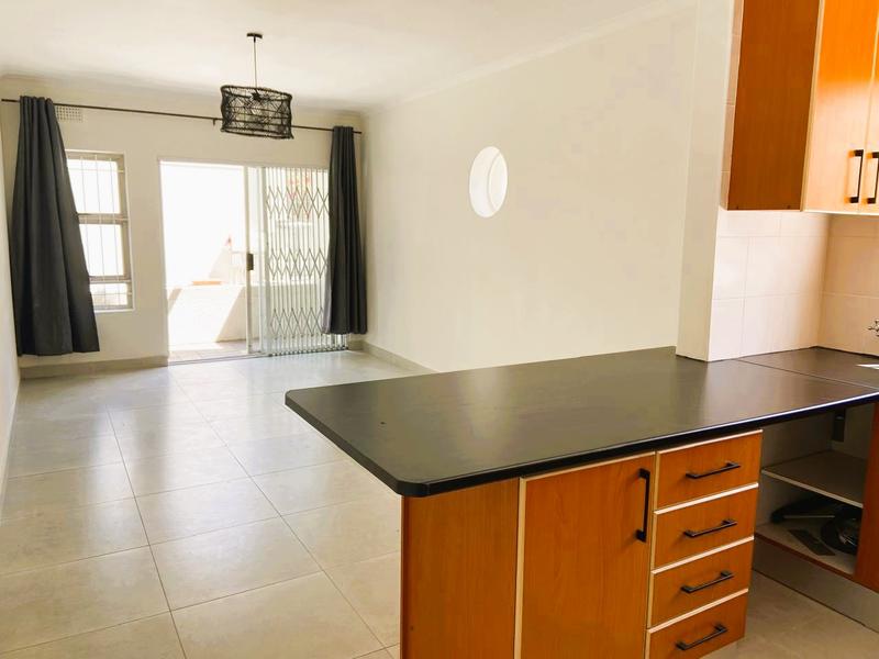 To Let 1 Bedroom Property for Rent in Tamboerskloof Western Cape